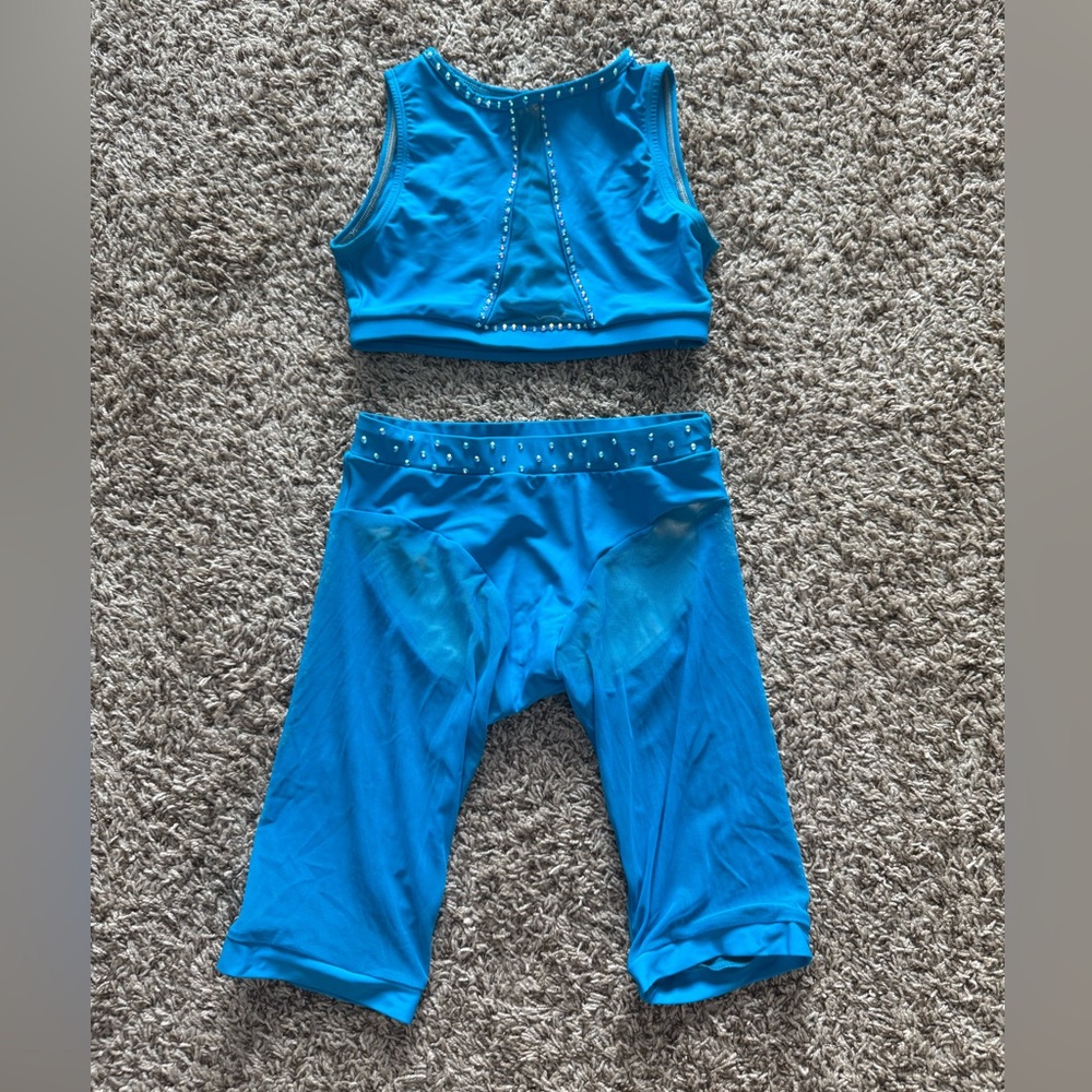 aa dance costumes crop and shorts set